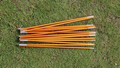 專業(yè)單人高山帳篷 戶外冬季探險的可靠伙伴